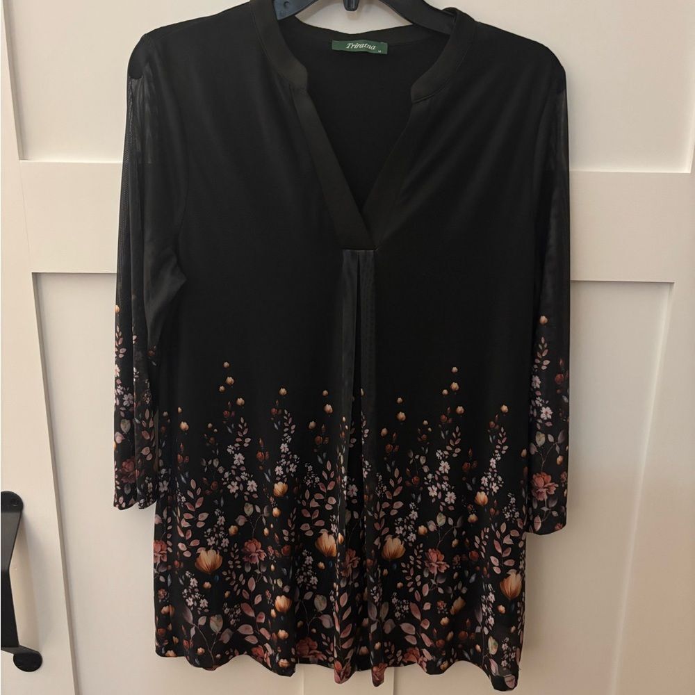 Triratna Women’s Floral Black V-neck Sheer Sleeve Tunic Blouse size M